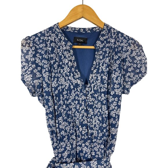 Blue Floral MSK Womens Dress Size 4 Polyester V-Neck Short Sleeve Belted - Picture 2 of 6